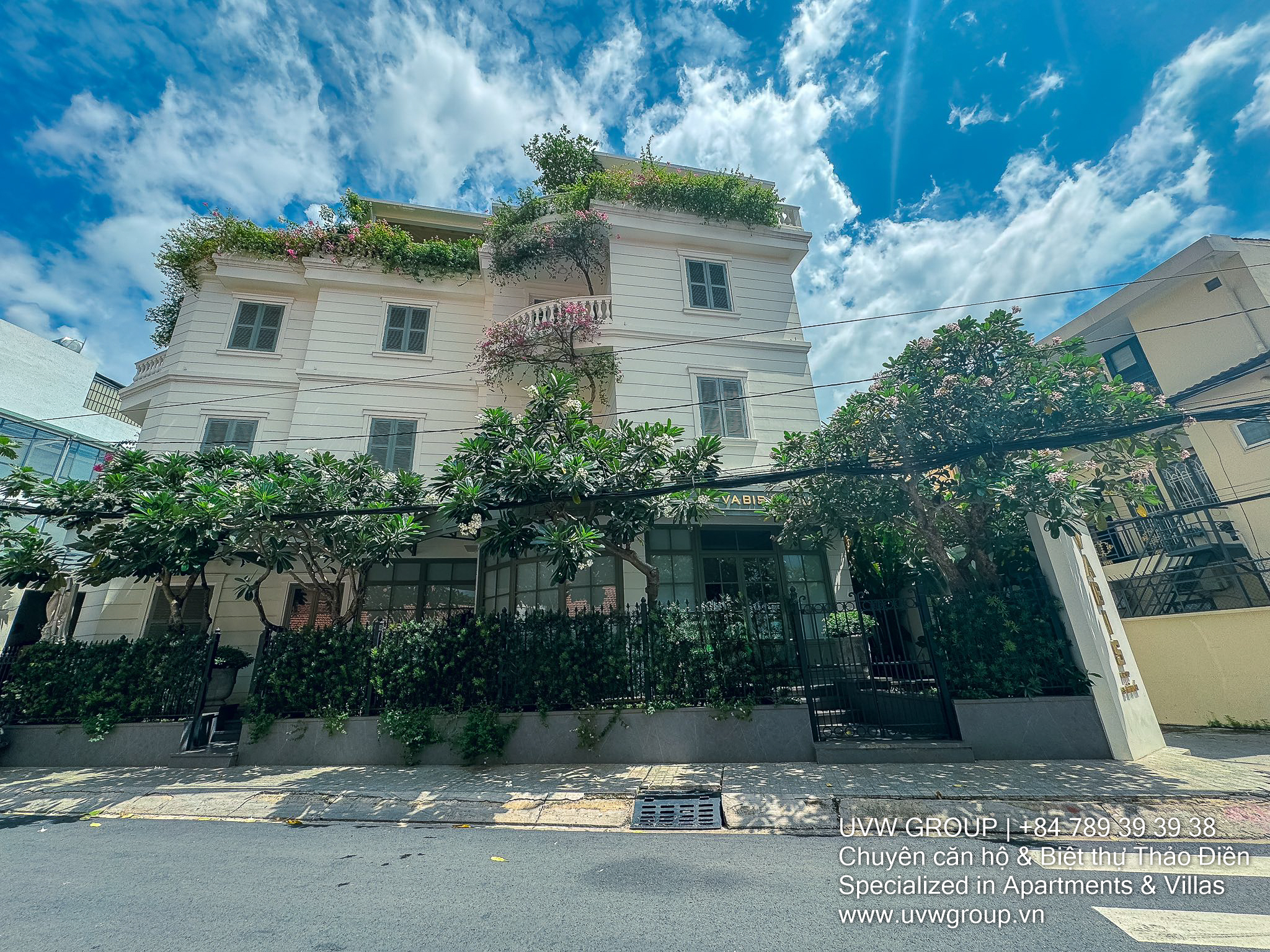 Cho Thuê Biệt Thự Cao Cấp – Lê Văn Miên, Thảo Điền | 310m2 | $7,800/tháng