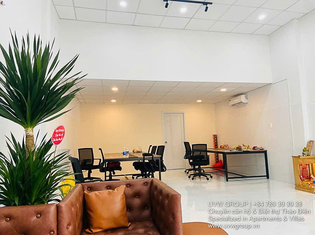 Office for Lease at Thai Ly Street, Thao Dien | 5.5x12.5m | Mezzanine | 28 Million VND/Month