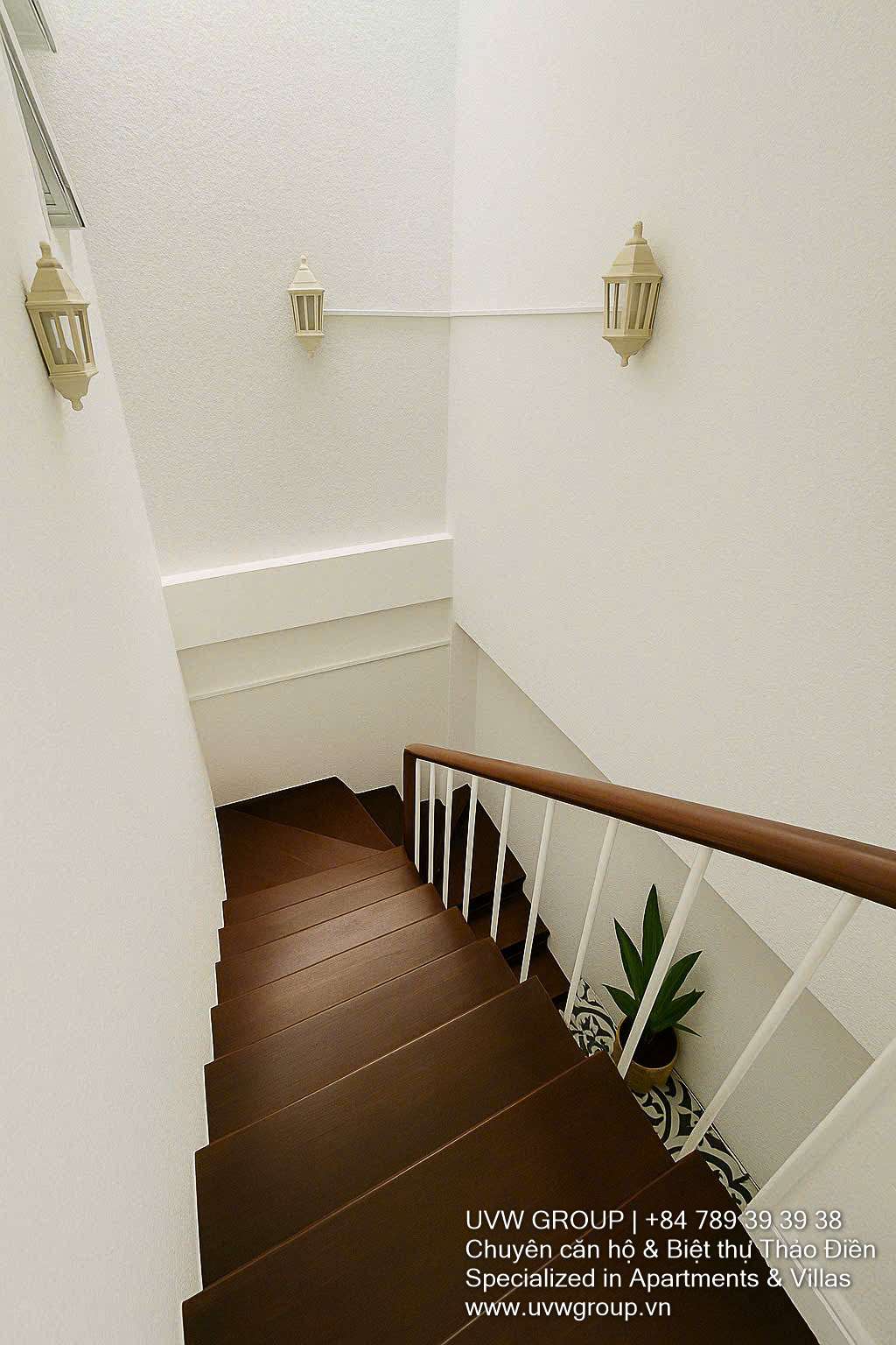 4-bedroom house for rent in Thao Dien with garden and workroom