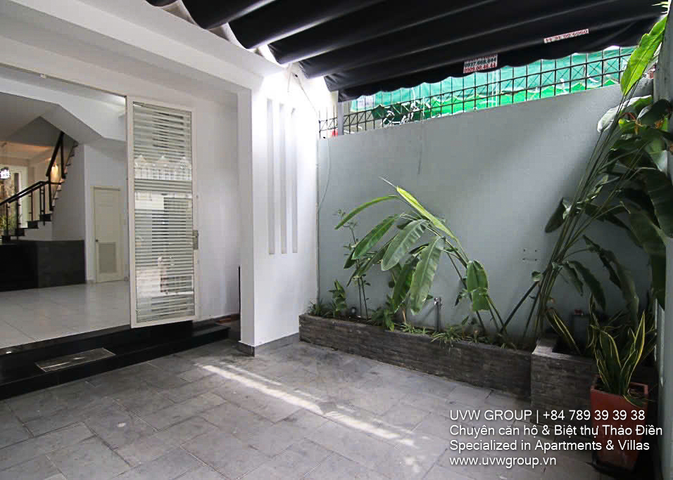 Bán nhà Thảo Điền | Đường Nguyễn Văn Hưởng | 105m2 | 3 Tầng | 25 tỷ 2
