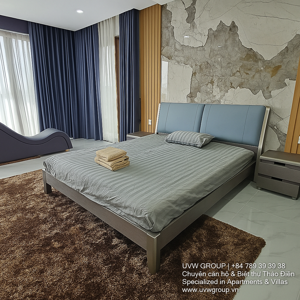Short-Term Luxury Villa for Rent in Nha Be, HCMC | 8BR | Pool | Karaoke image 9