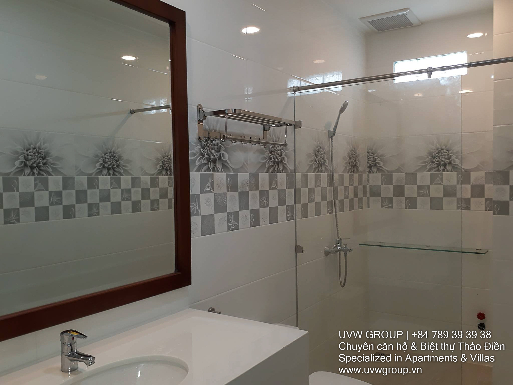 Nhà cho thuê Nguyễn Văn Hưởng | 5 tầng | 100m² | $2,600 12