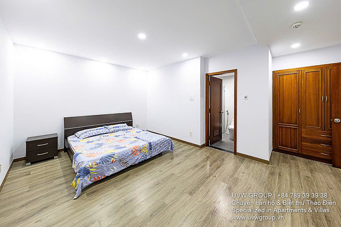 4BR Apartment for Rent at Hoang Anh Riverview | 168m² | $1,280 image 7