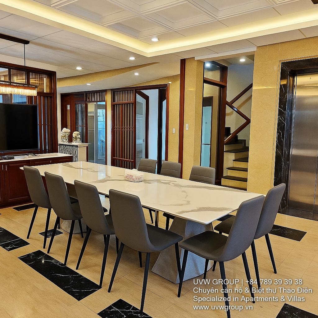 Short-Term Luxury Villa for Rent Near RMIT, District 7 | 5BR | Indoor Pool 11