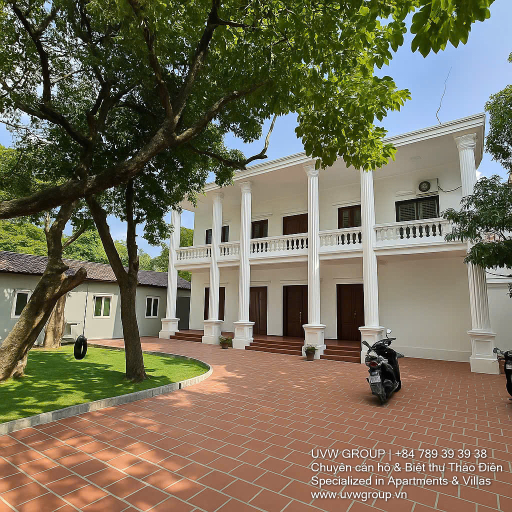 Luxury 5-bedroom villa for rent in An Phu, District 2, HCMC – 900m² land with private pool and garden
