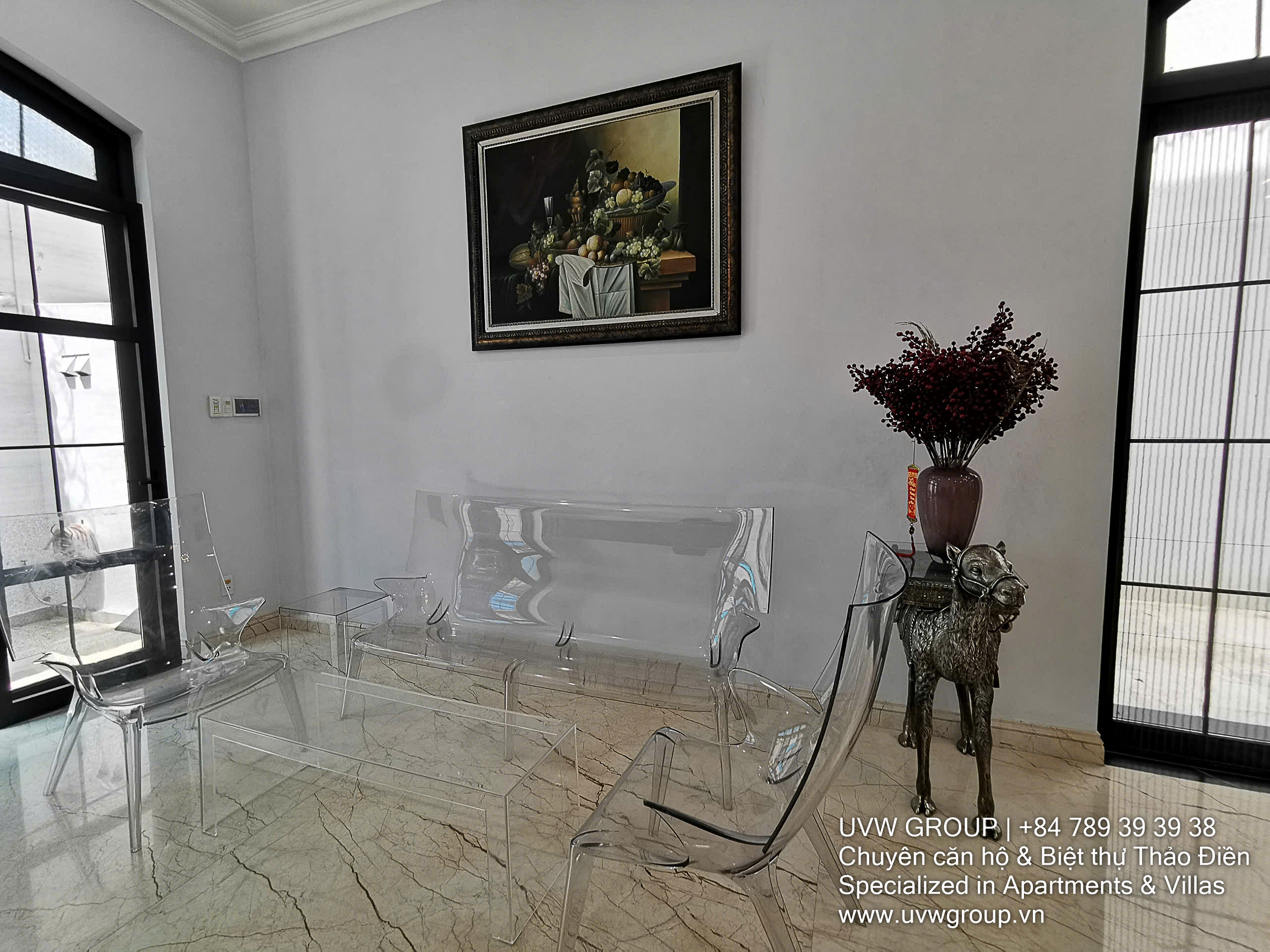 Brand-New Villa for Sale in Thao Dien | 500m² | Garden | 96 Bilion | European Style image 9