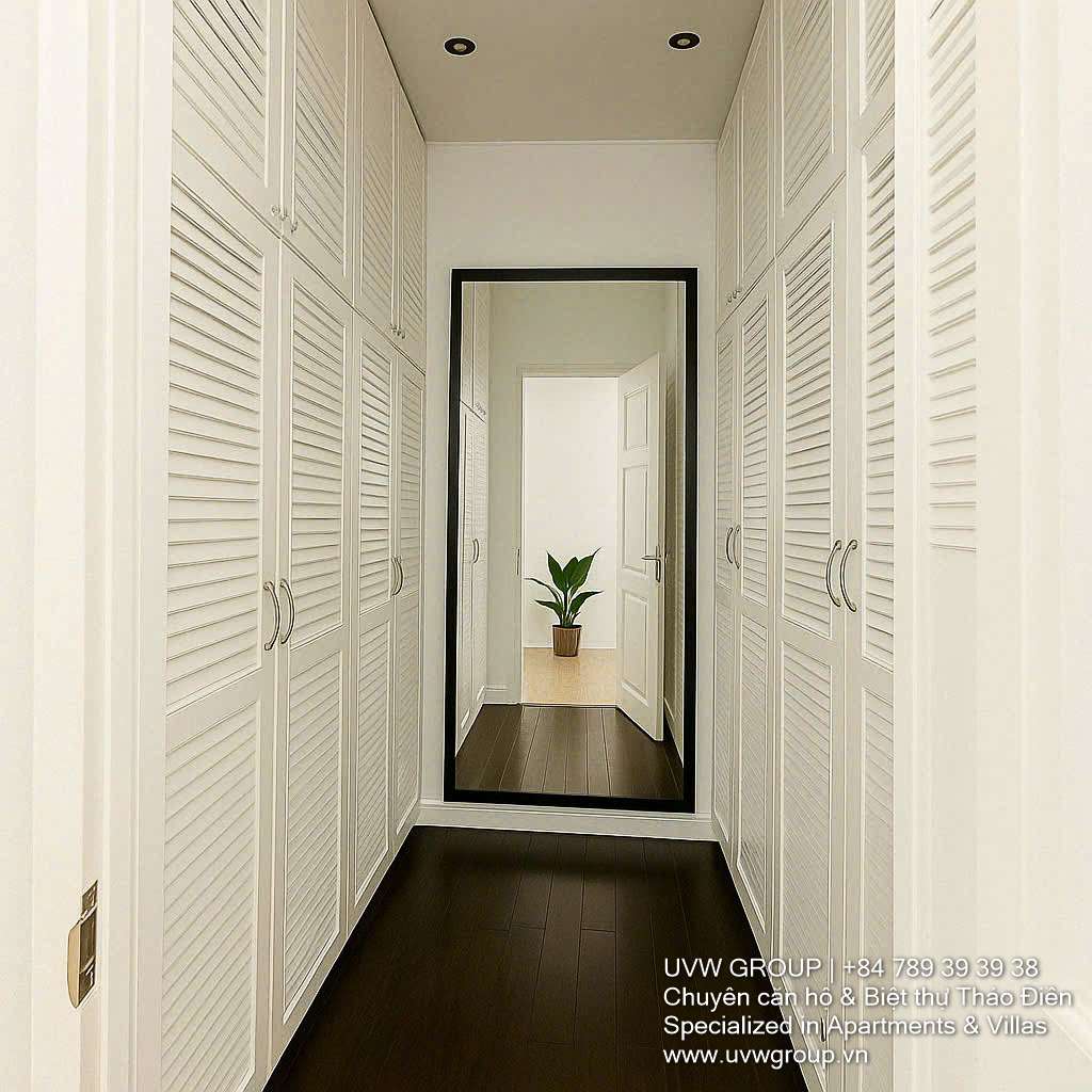 4-bedroom house for rent in Thao Dien with garden and workroom
