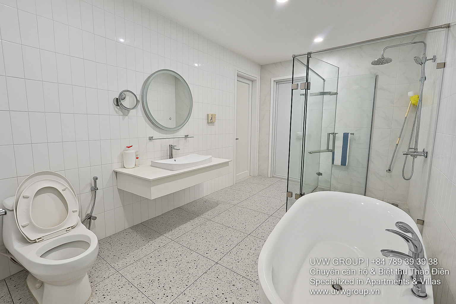 Short-Term Luxury Villa for Rent in Thao Dien | 5BR | Pool | Karaoke | Fully Furnished image 9