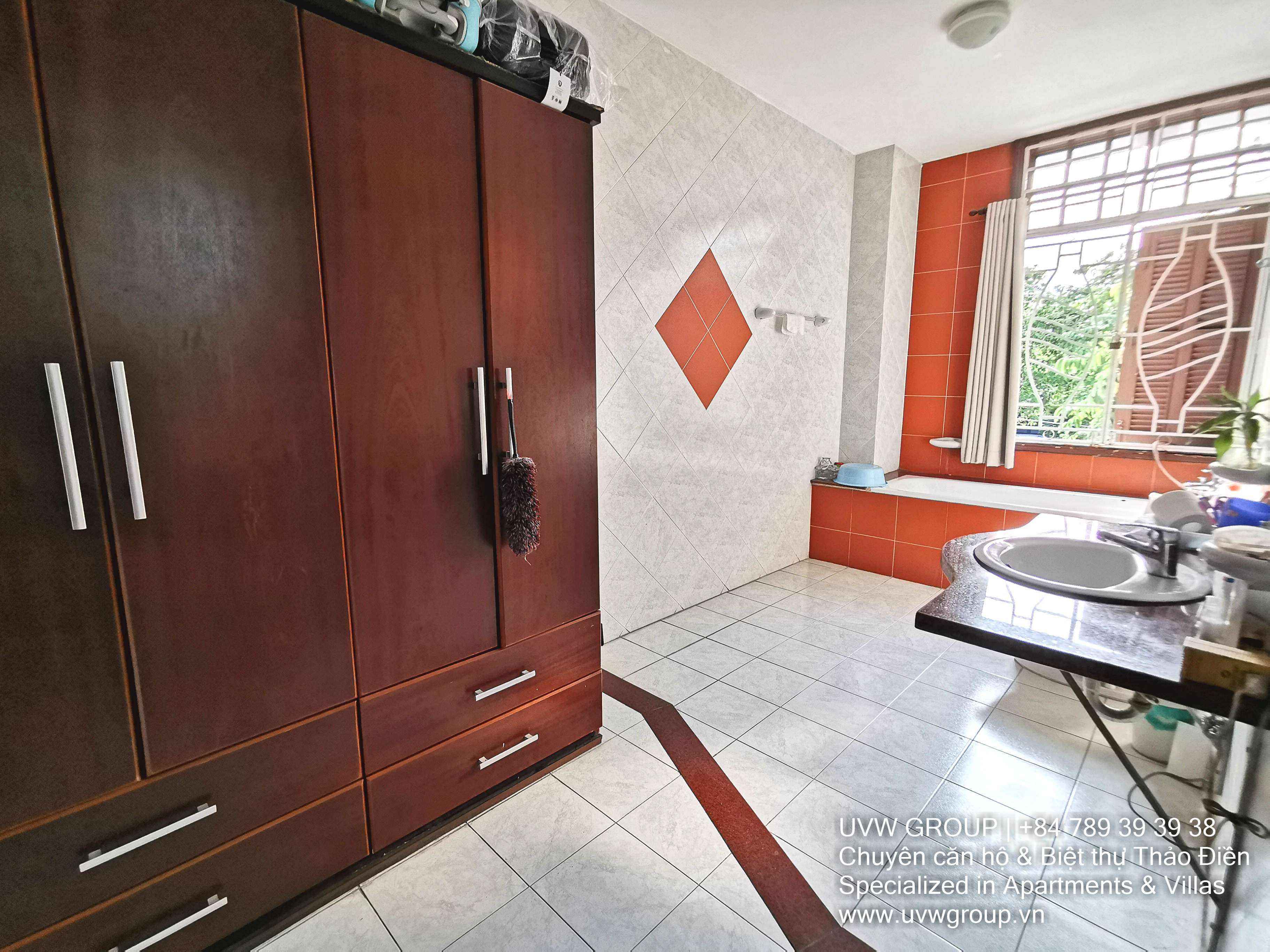 Nhà sang trọng cho thuê tại Thảo Điền | 4PN | 200m² | Đầy đủ nội thất | $2,000 11