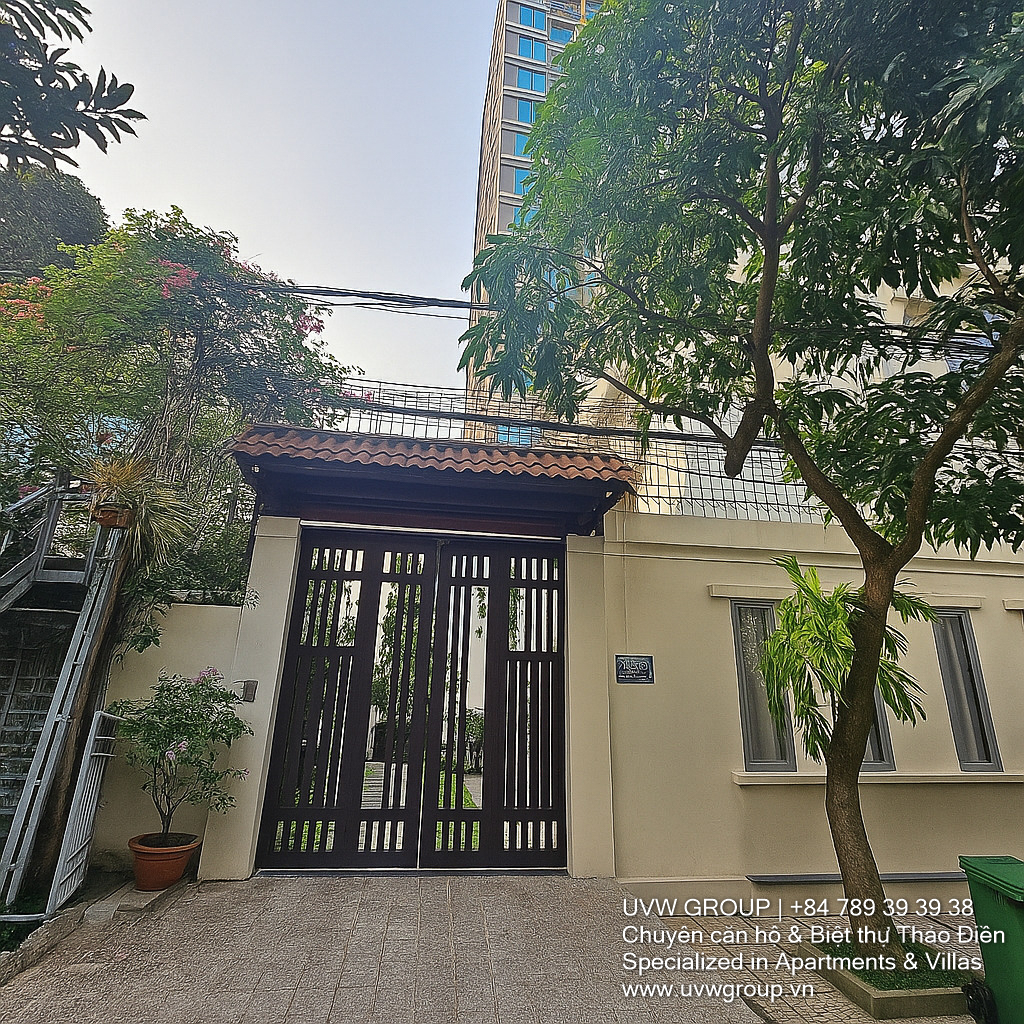 Luxury Short-Term Villa for Rent in Thao Dien | 5BR | Pool | Karaoke | Fully Furnished 15