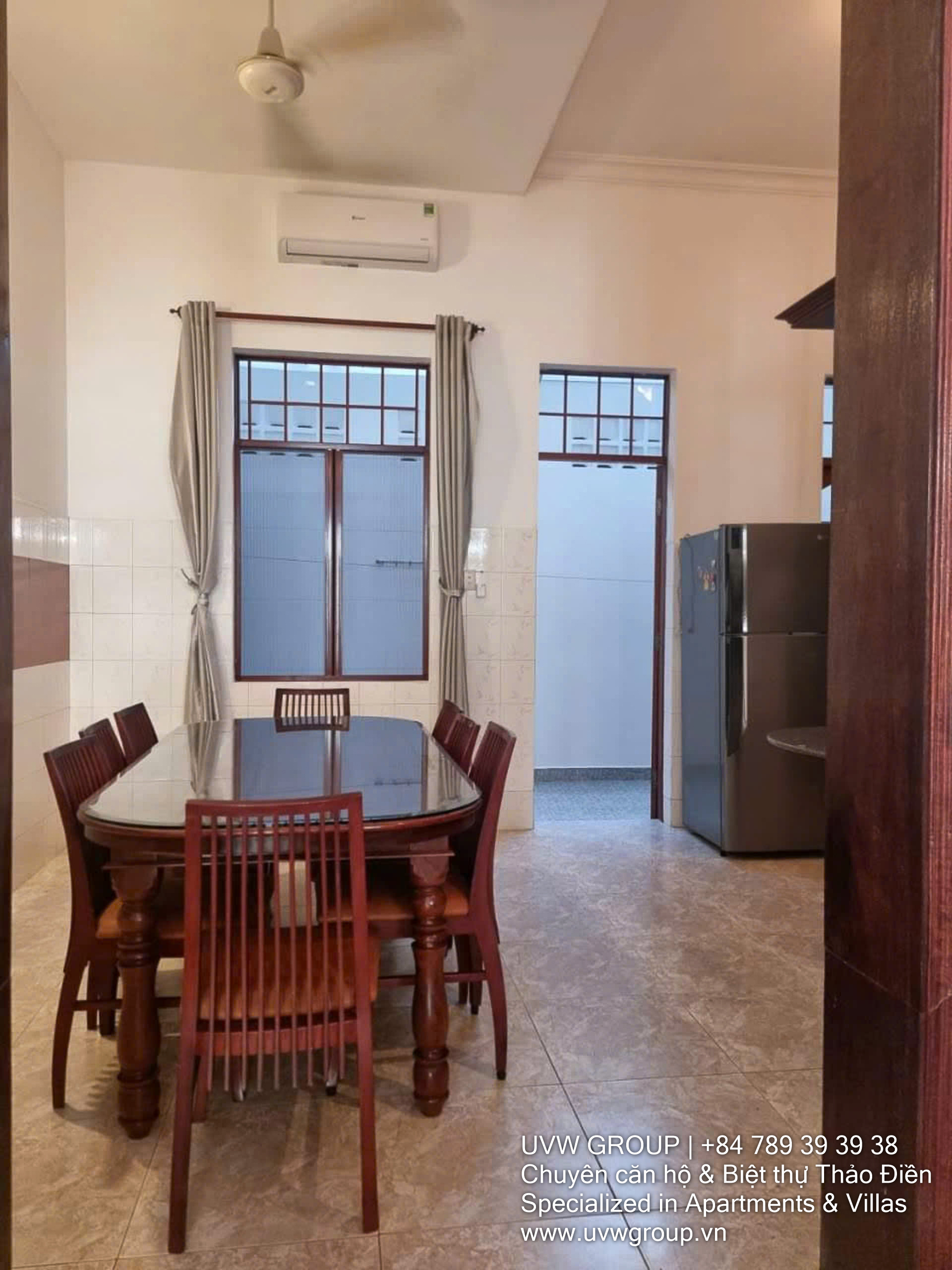 Nhà phố cho thuê có nội thất tại Thảo Điền | 3PN | 240m² | $2,000 image 6