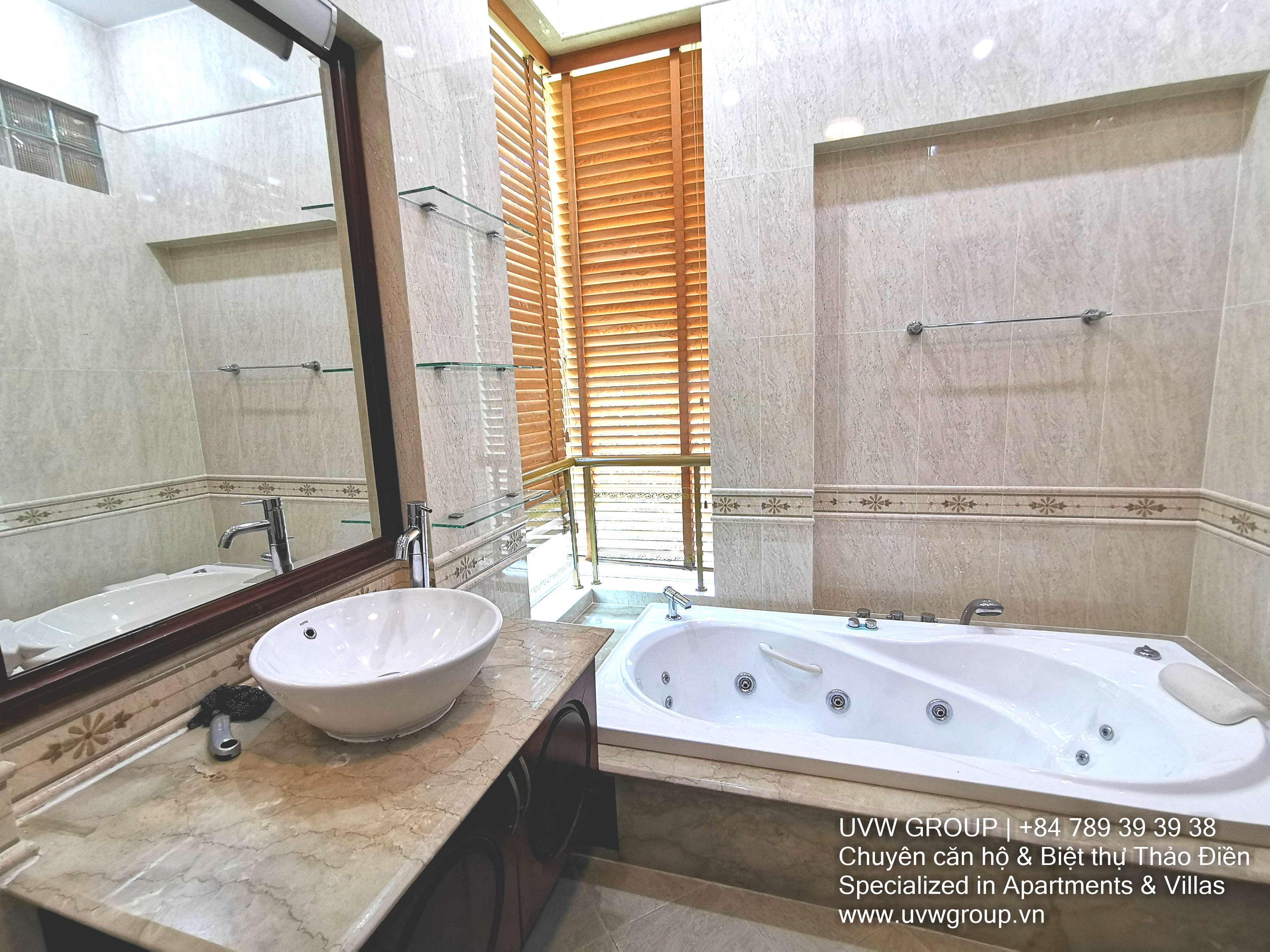 Nhà sang trọng cho thuê tại Thảo Điền | 5PN | 375m² | Đầy đủ nội thất | $6,000 image 10