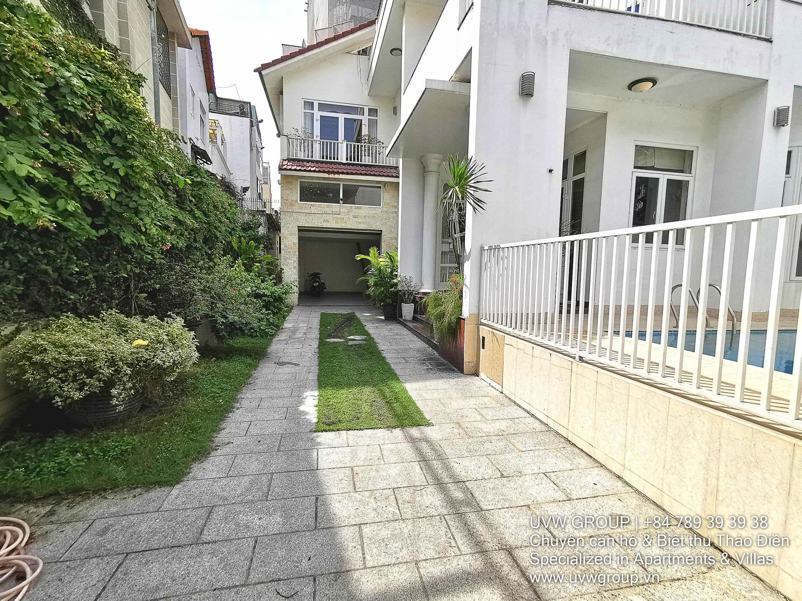 Villa for Rent in Thao Dien | 5 Bedrooms | Private Pool & Garden | $3,400/month 1