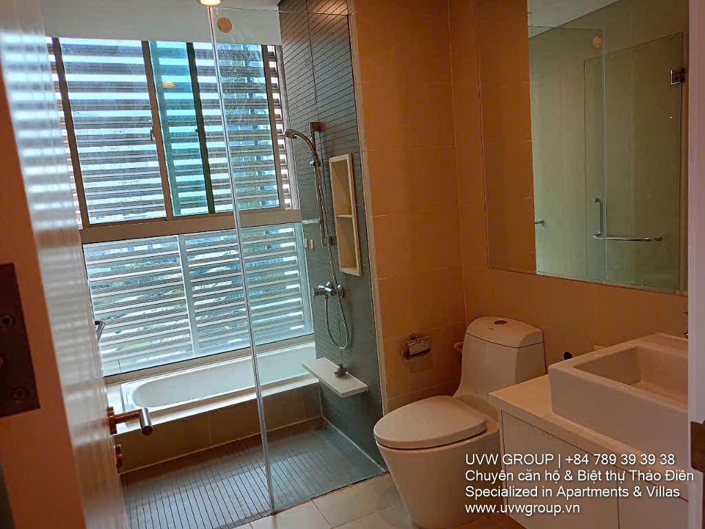 3-Bedroom Apartment for Rent at The Vista An Phu | 132m² | Hanoi Highway View | $1,560 11