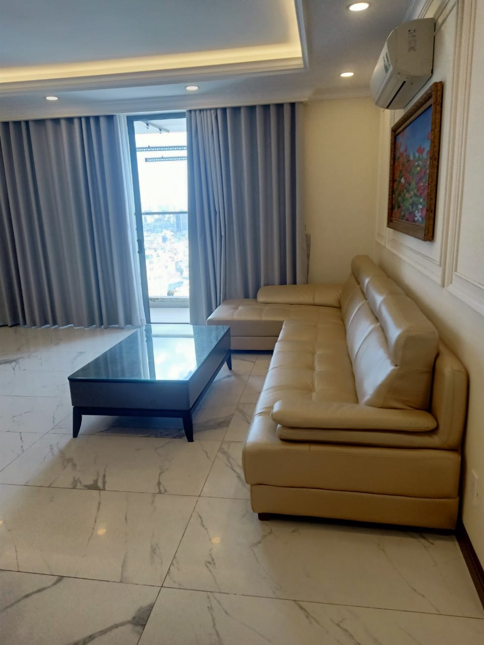 Căn hộ 3 phòng ngủ cho thuê tại Kingston Residence | 120m² | Đầy đủ nội thất | $1.200 image 8