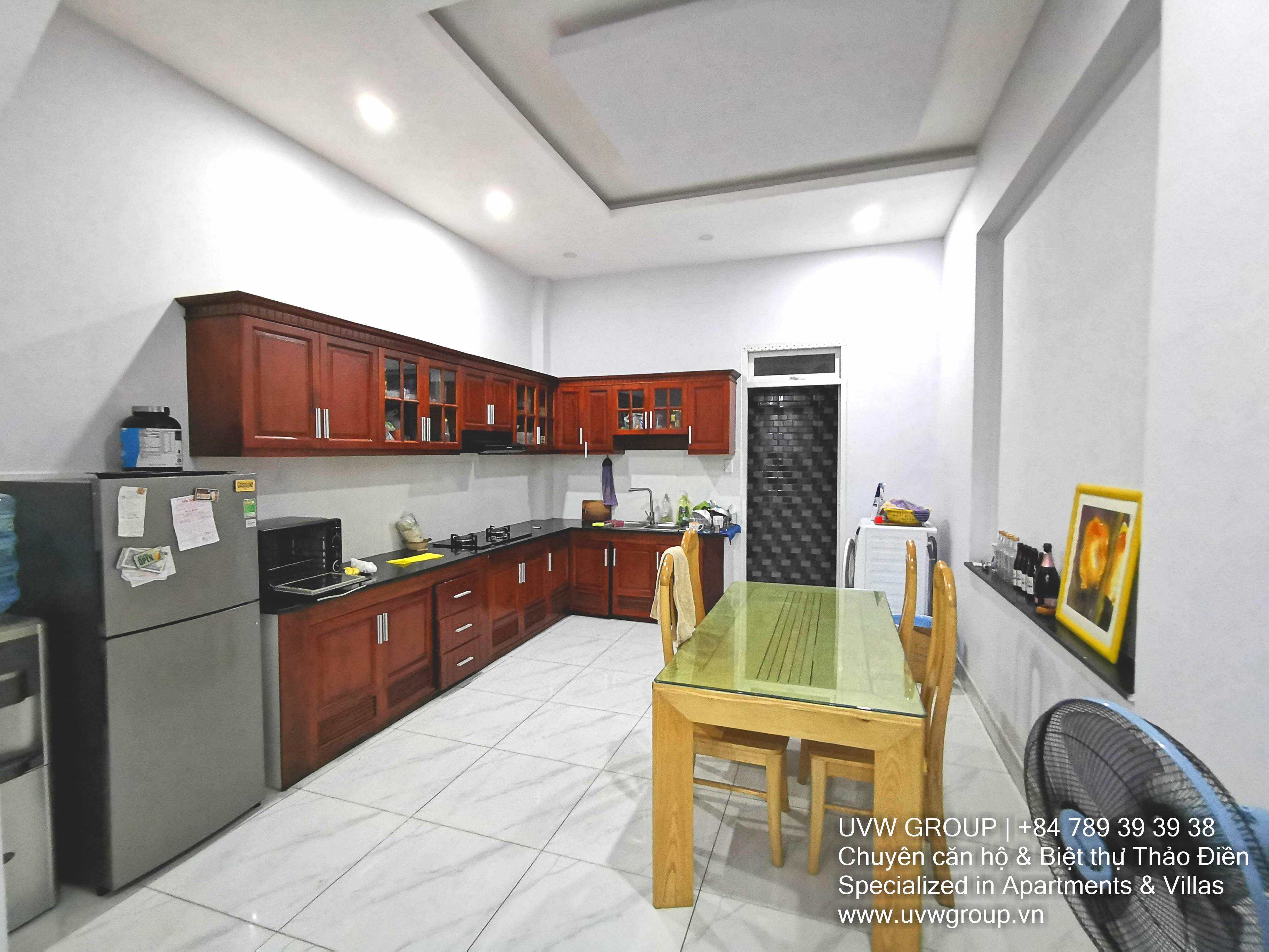 Nhà hiện đại cho thuê tại Thảo Điền | 80m² | 2 tầng | Tầng thượng | $1,000 image 4