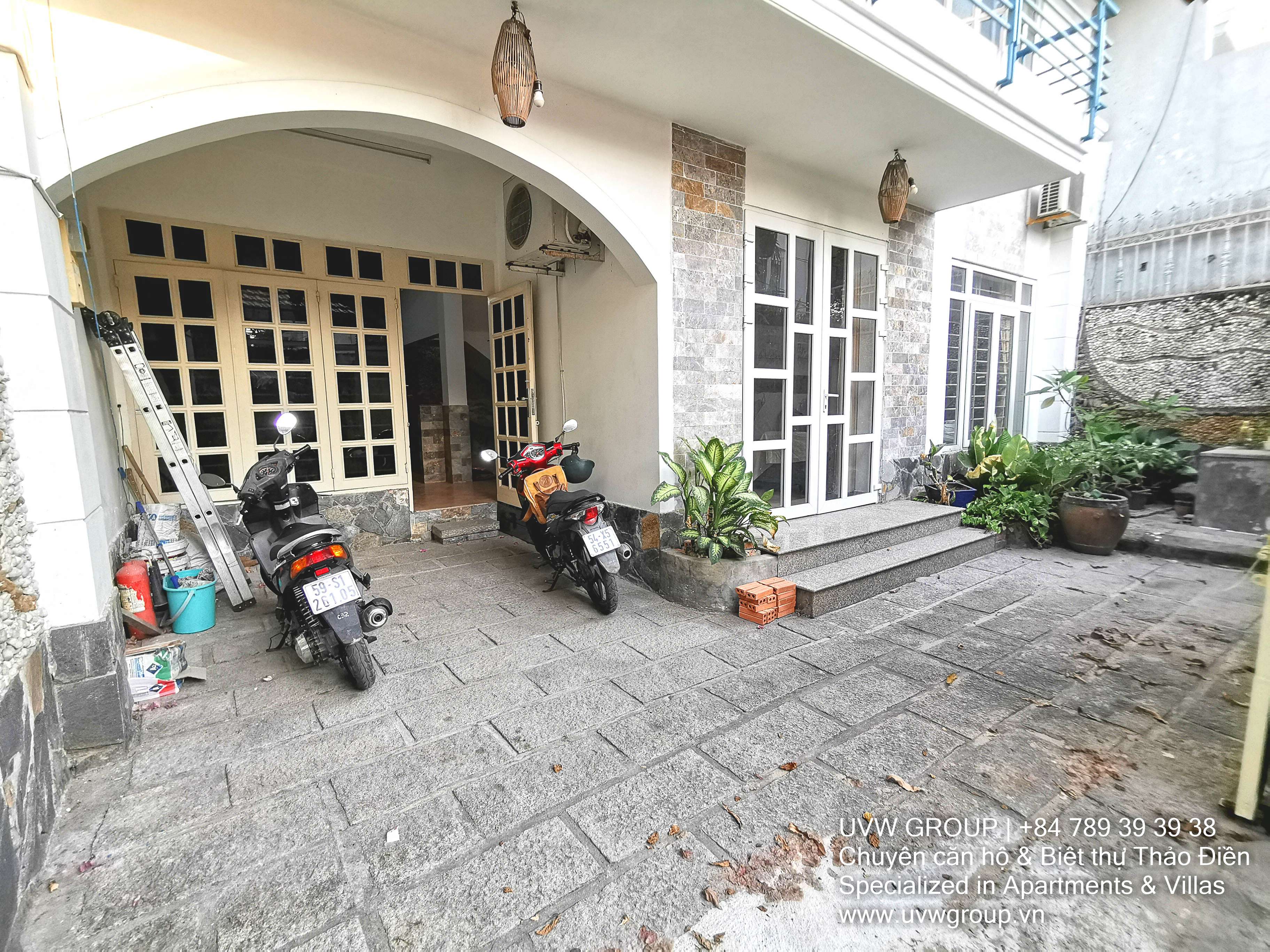 Nhà cho thuê tại Thảo Điền | 3PN | 110m² | Nội thất cơ bản | $1,300 2