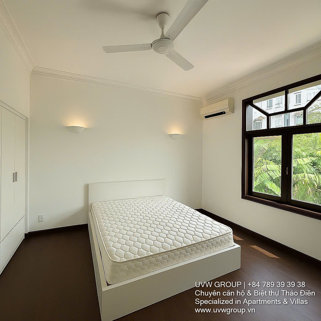 Luxury 5-bedroom villa for rent in An Phu, District 2, HCMC – 900m² land with private pool and garden