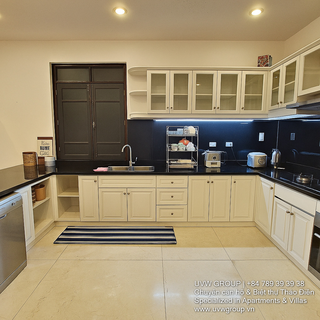 Short-Term Luxury Villa for Rent in Thao Dien | 5BR | Pool | Karaoke | Resort-Style Stay image 5