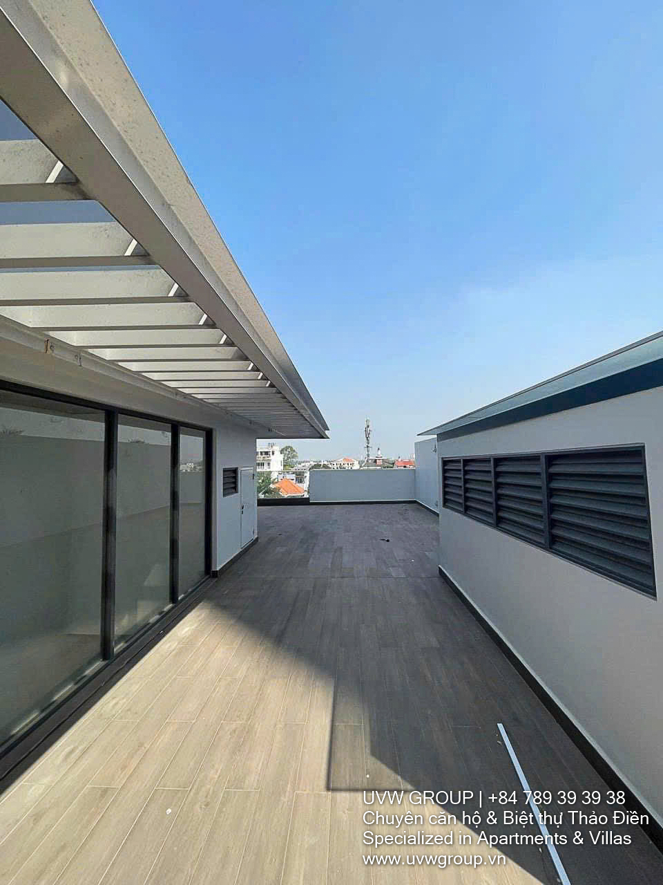 Entire shophouse building for rent in Thao Dien with 5 floors, ideal for business