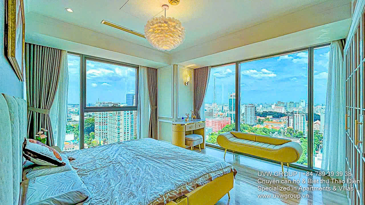 VIP Corner Apartment for Sale – Vincom Center Le Thanh Ton | 205m² | 4BR | 53 Billion VND 18