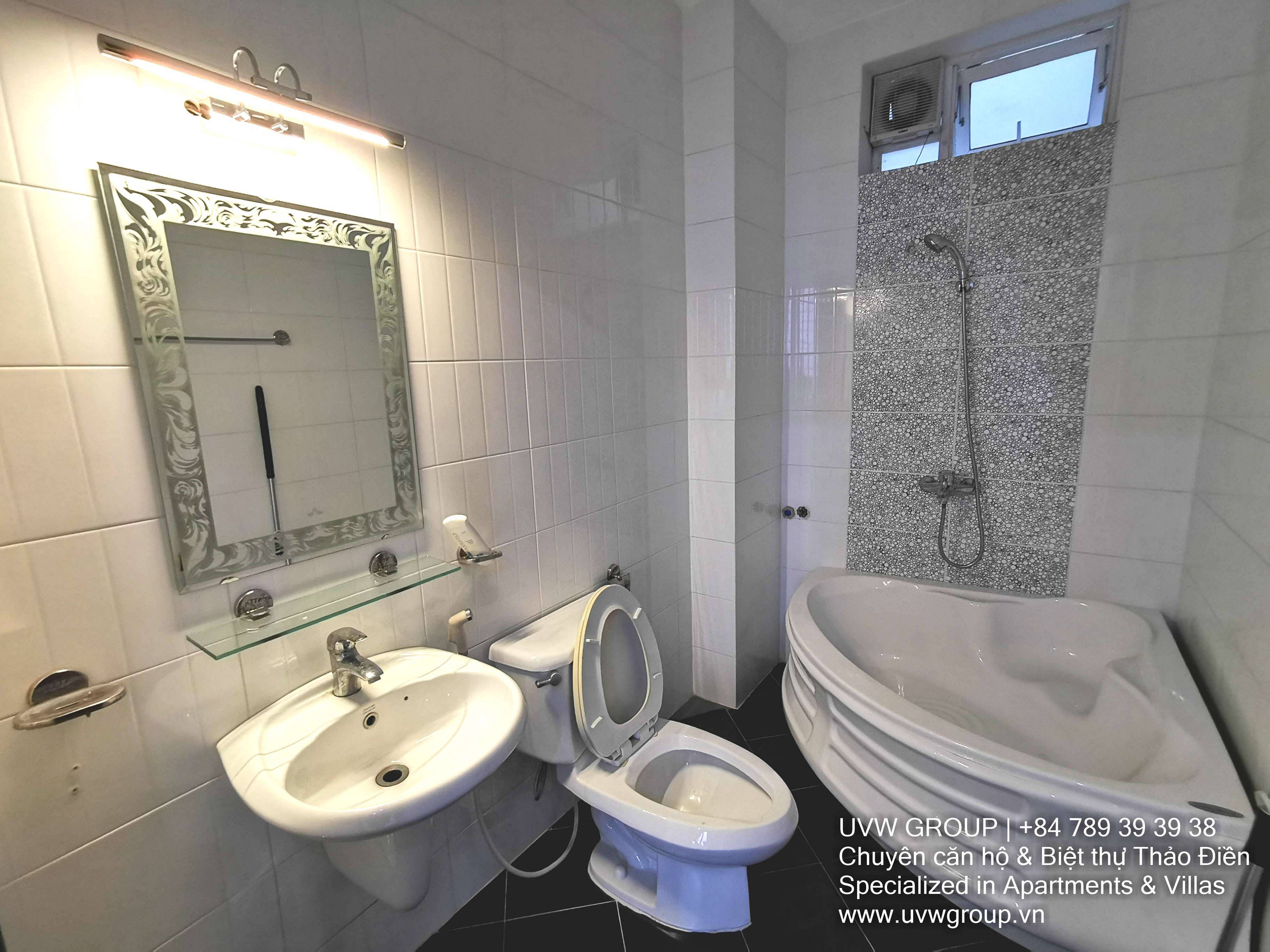 Nhà cho thuê tại Thảo Điền | 4PN | 200m² | Nội thất cơ bản | $1,800 11