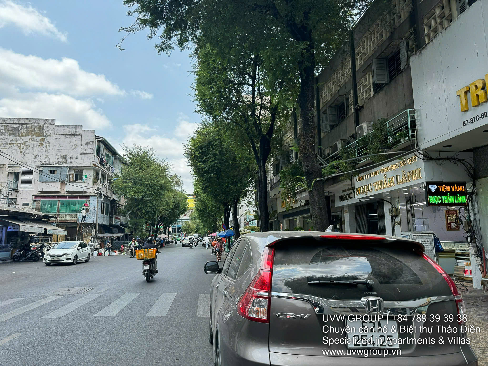 Commercial frontage for rent on Nguyen Duy Duong Street, 13m wide, District 5