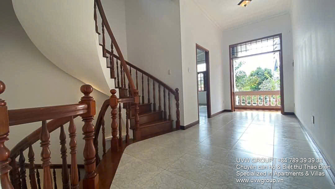 3-bedroom house for rent in Thao Dien with 2 floors and 4 bathrooms