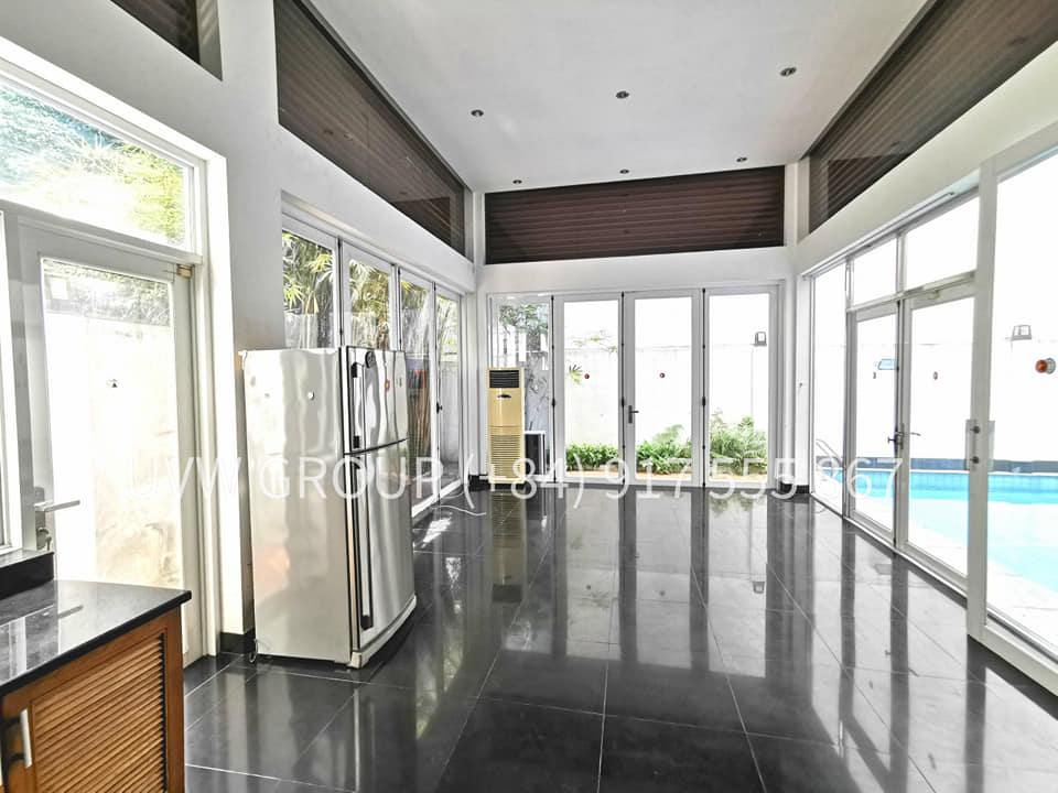 Cho thuê biệt thự Thảo Điền Quận 2 | 200m² | 5 phòng ngủ | Hồ bơi riêng | 2.900 đô la/tháng 12