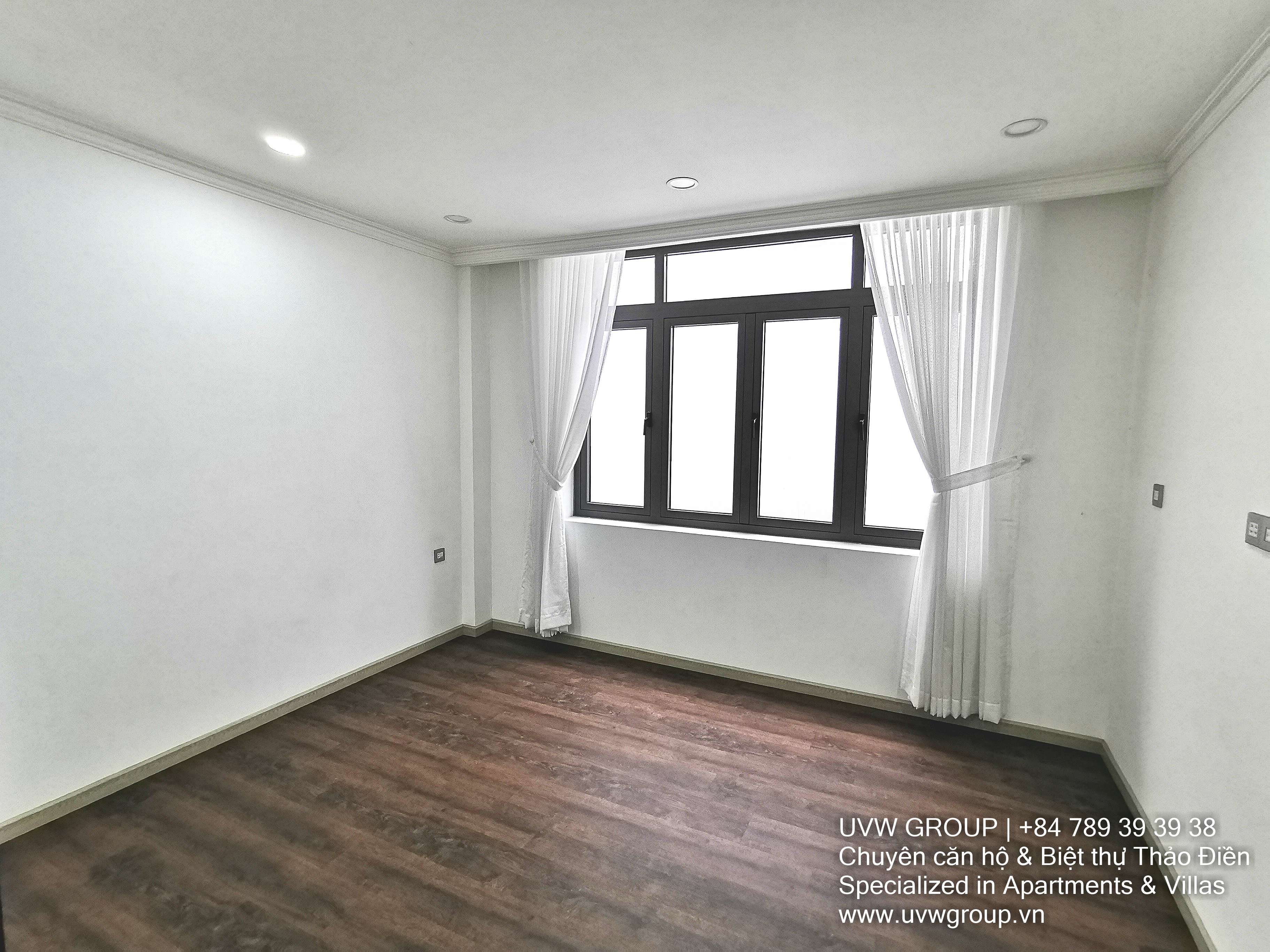 Nhà cho thuê tại Thảo Điền | 4PN | 96m² | Nội thất cơ bản | $2,000 2