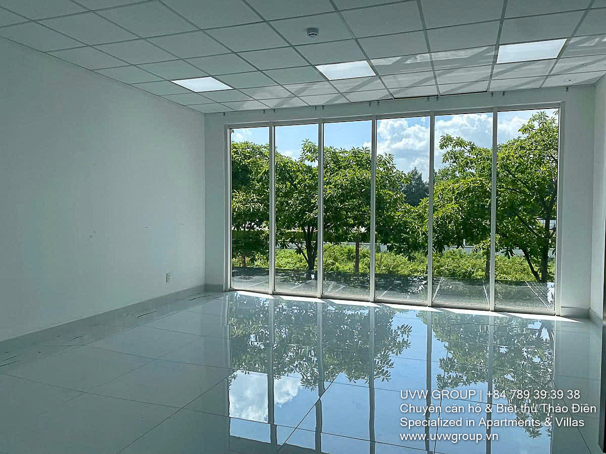 Cho thuê nhà phố thương mại tại Saritown, Thủ Thiêm | 550m² | 135 triệu/tháng (Đã bao gồm thuế) 2