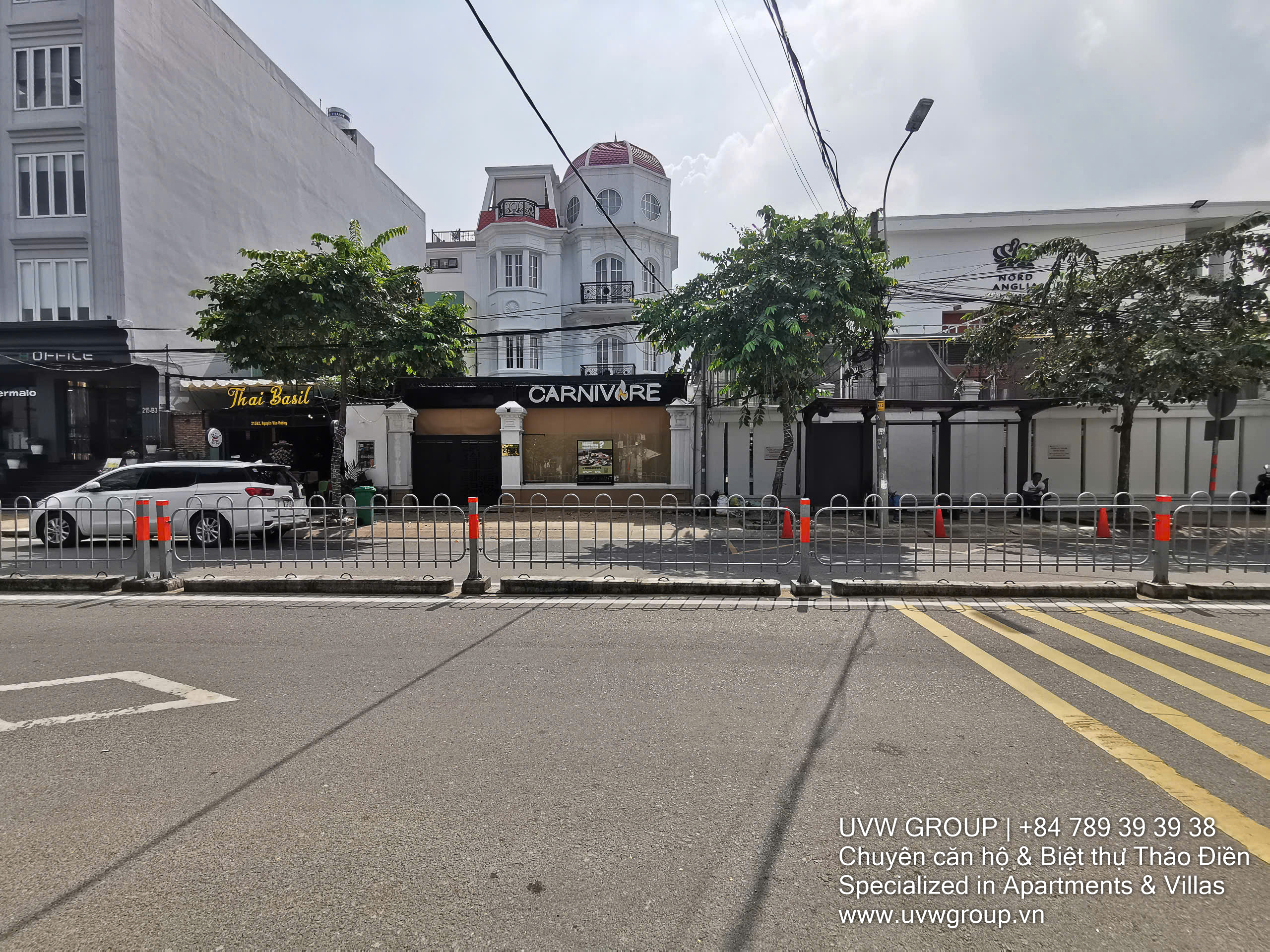 Cho thuê Shop 2 Mặt Tiền tại Thảo Điền | 65m² | $2,200 image 10