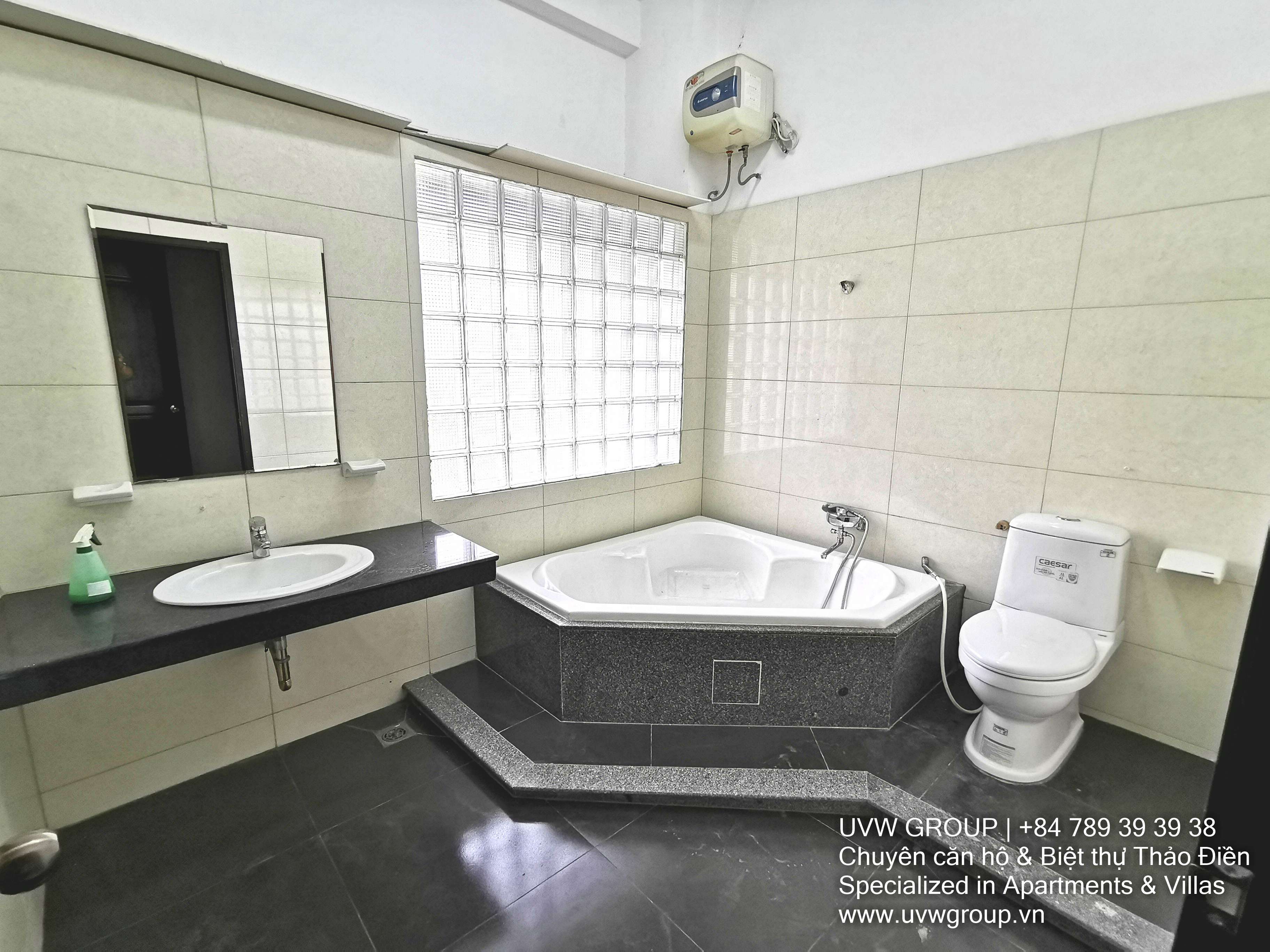 Nhà sang trọng cho thuê tại Thảo Điền | 4PN | 120m² | Đầy đủ nội thất | $2,000 11