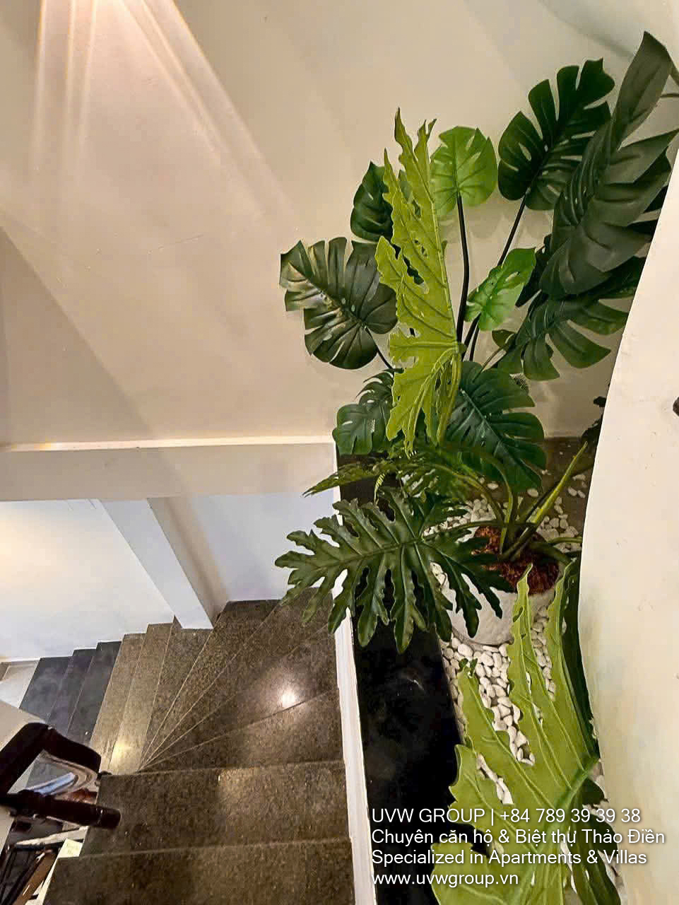 4-bedroom modern house for rent in Thao Dien with mezzanine and 5 bathrooms