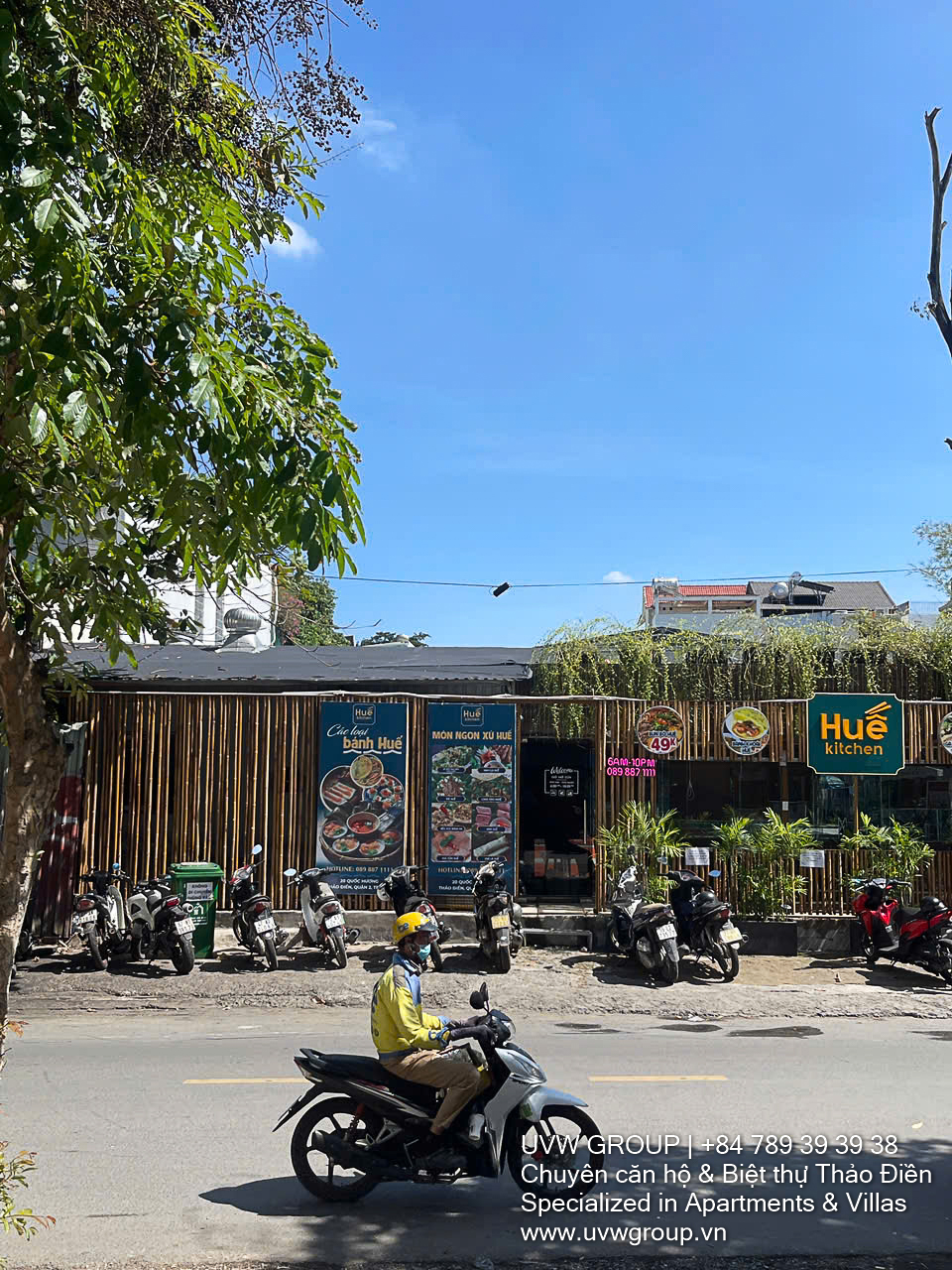 Commercial house for rent at 45 Quoc Huong Thao Dien, 5 bedrooms, wide sidewalk