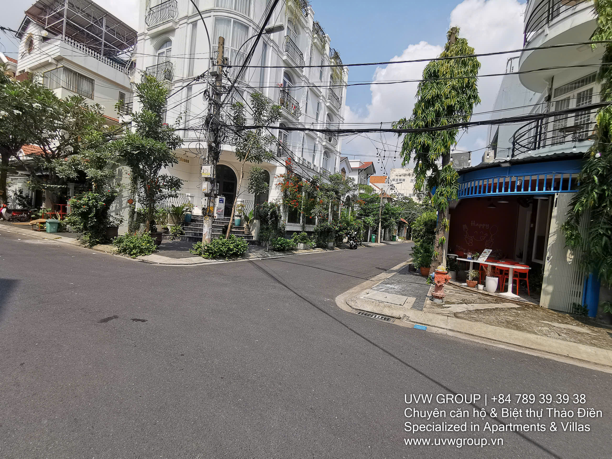 Cho thuê mặt tiền kinh doanh tại Thảo Điền | 4.2x8m | $1,120 image 4