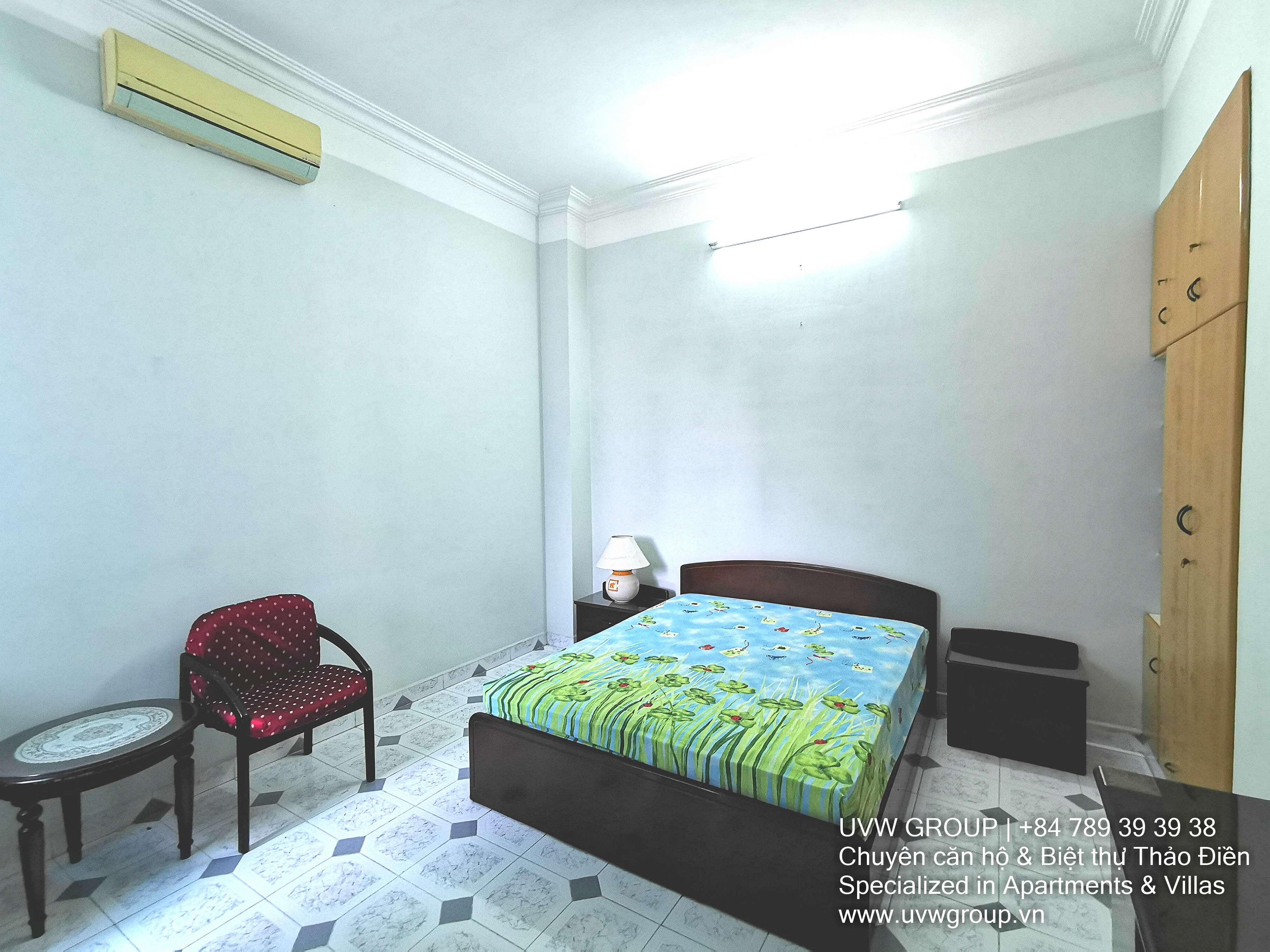 Nhà cho thuê tại Thảo Điền | 3PN | 120m² | Nội thất cơ bản | $1,500 12