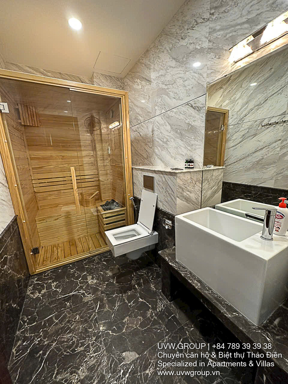 Luxury Home for Sale in Thành Thái VIP Area | 6BR | Gym & Sauna | 35 Bilion VND 13